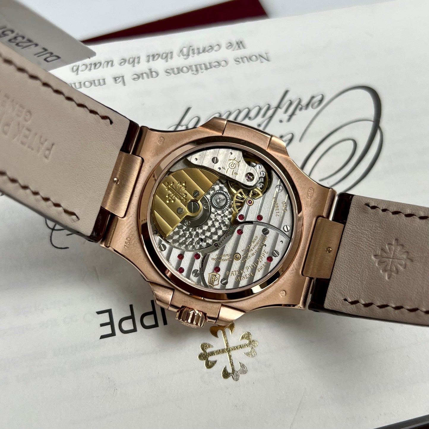 Patek Philippe Nautilus 5712 oro rosa 18 carati 1: 1 migliore edizione PPF Custom Factory Ruby Stone