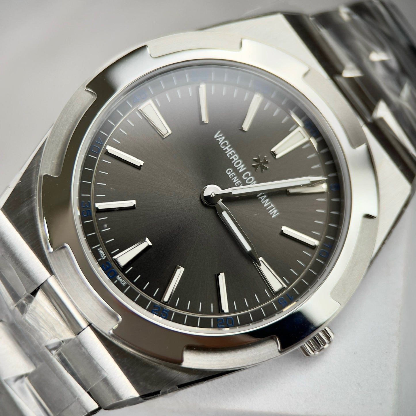 Vacheron Constantin Overseas 2000V/120G-B122 1:1 Mejor edición XF Factory Esfera gris Versión más reciente