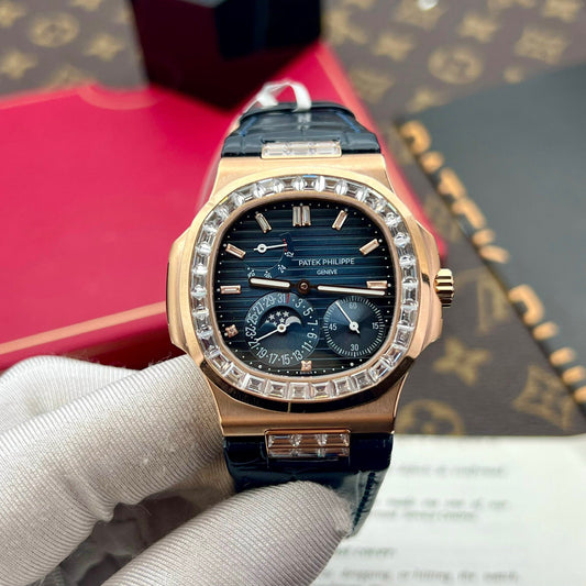 Patek Philippe Nautilus 5724R 1:1 migliore edizione Quadrante blu personalizzato 18k e moissanite