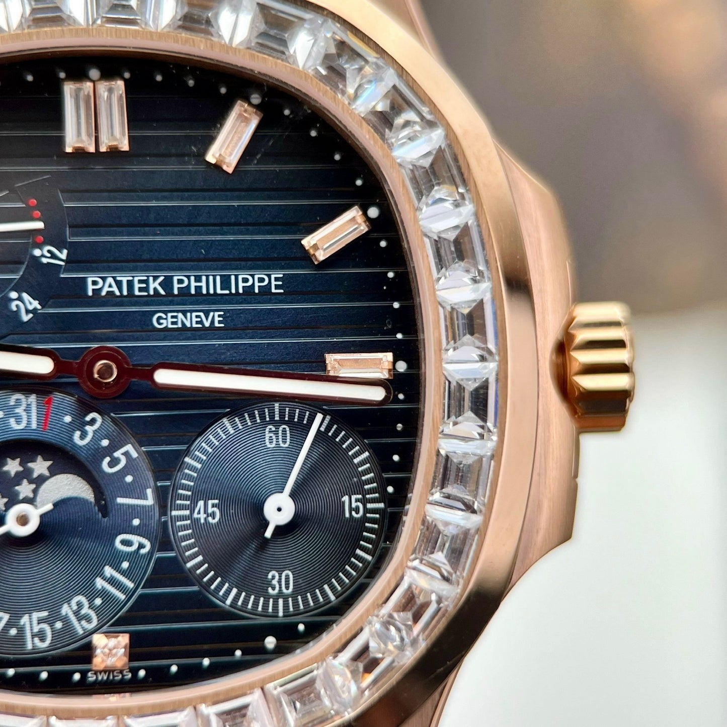 Patek Philippe Nautilus 5724R  1:1 best edition Blue dial custom 18k and moissanite