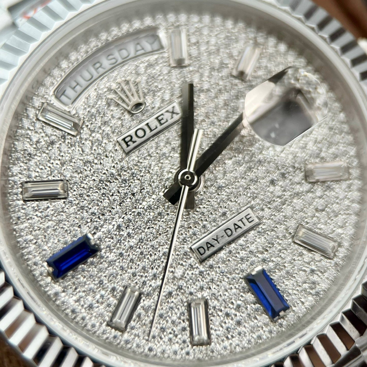 Rolex Day Date 40 228349RBR Esfera con diamantes pavé 1:1 Versión contrapeso GM Factory V3