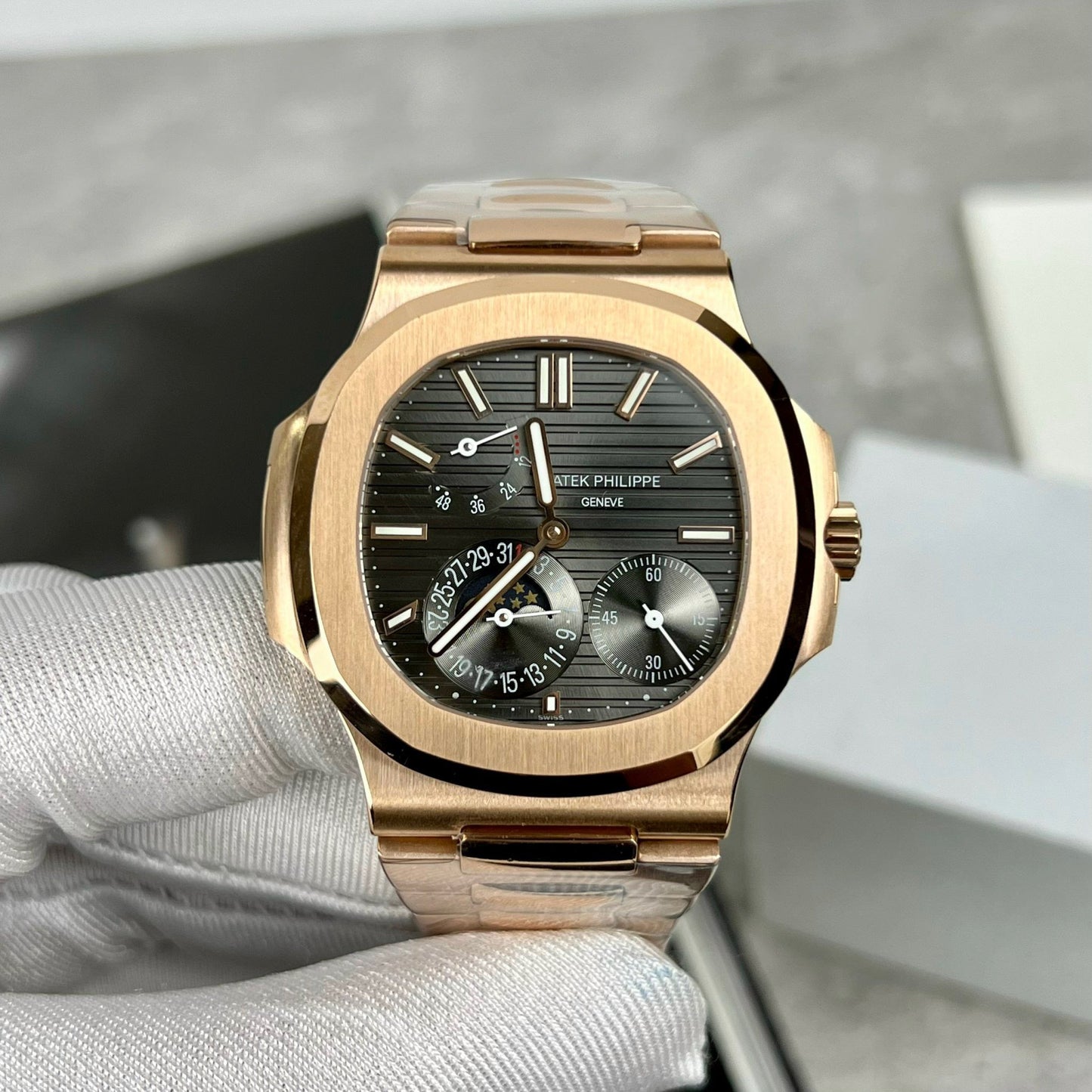 Patek Philippe Nautilus 5712/1R-001 1:1 Best Edition GR Factory Grey Dial Rose Gold