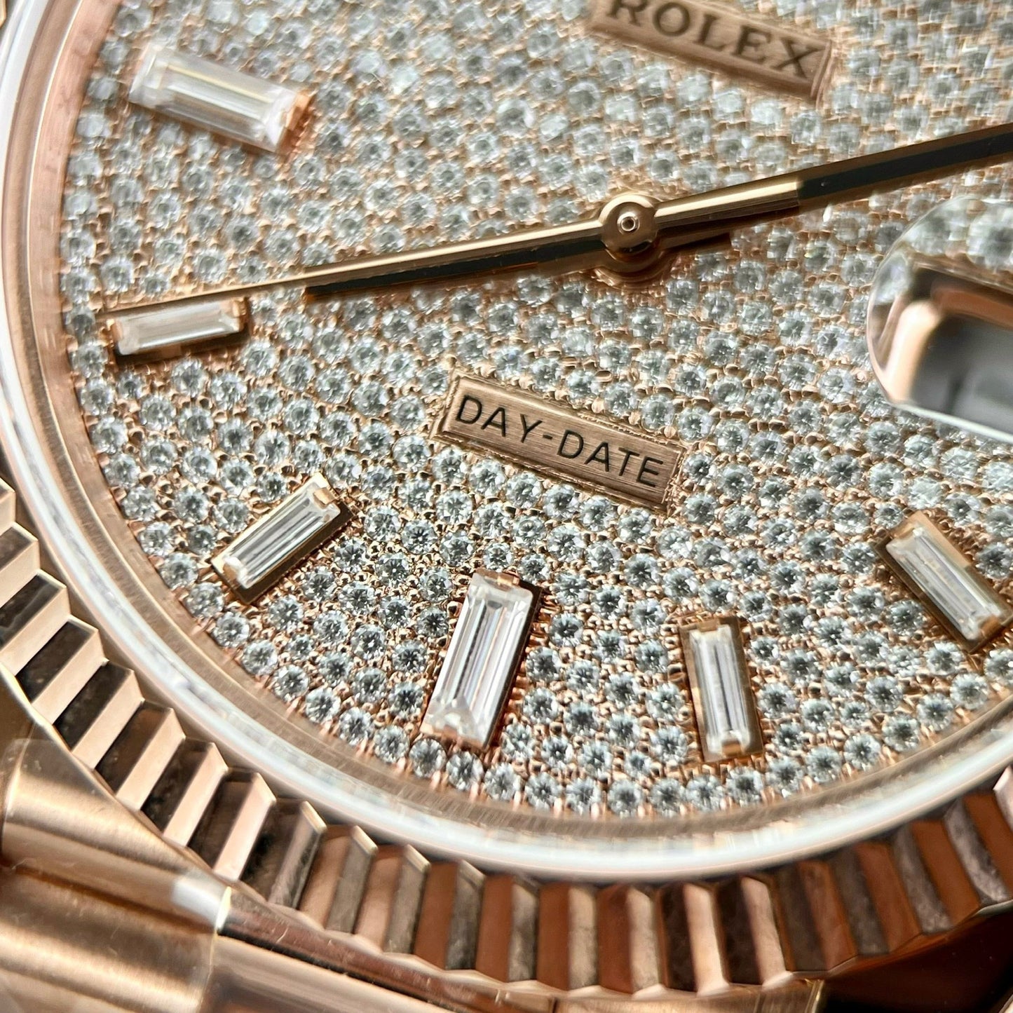 Rolex Day Date m228235-0036 custom 18k Everose Gold 1:1 best edition GM Factory Moissanite dial