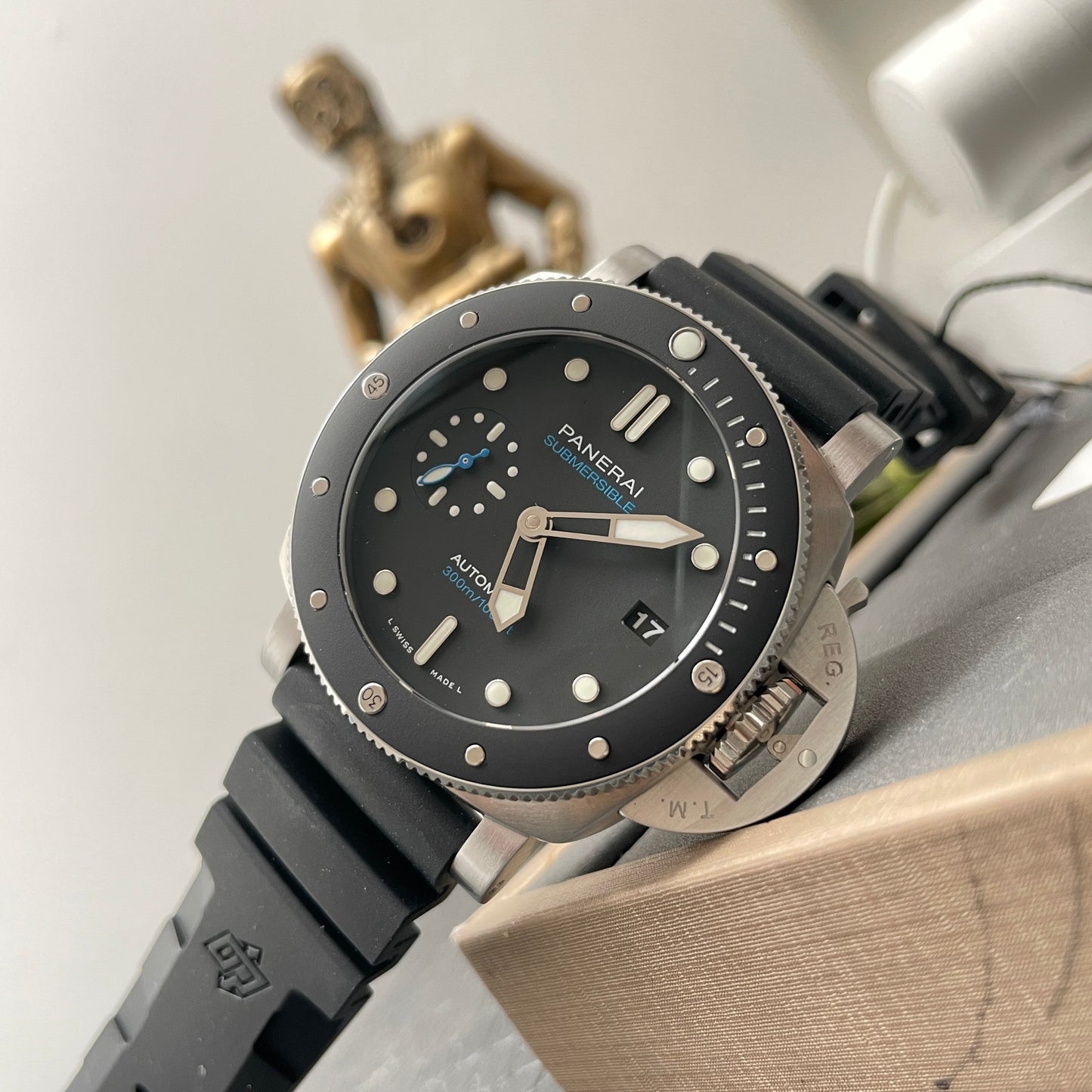 Panerai Sumergible PAM00683 1:1 Mejor edición VS Factory Esfera negra Suiza P9010